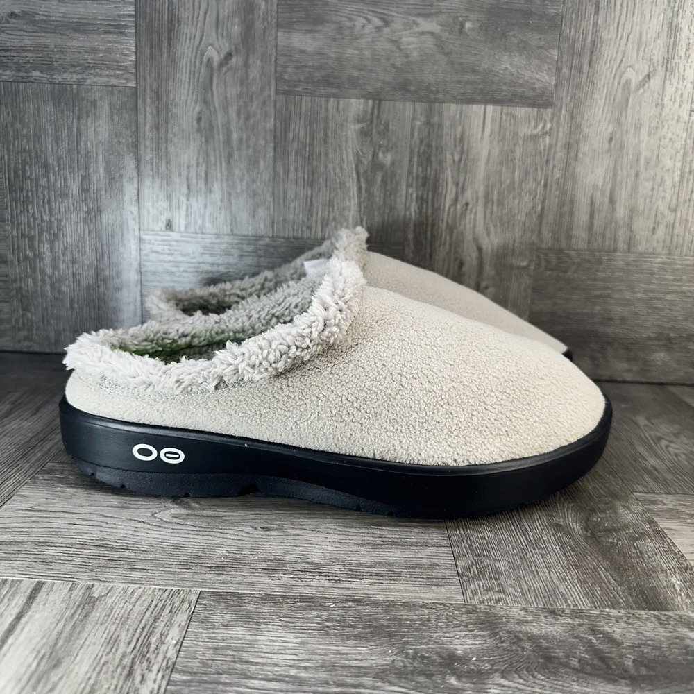OOFOS OOmg Luxe Mule Men 10 Beige Sherpa Fleece Recovery Comfort NEW 06012023-56